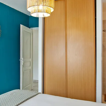 Appartamento Jasmin 3 Avec Grande Terrasse 6 à 8 Personnes Calvi (Corsica)