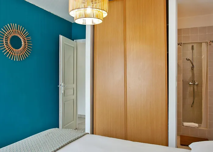 Appartement Jasmin 3 Avec Grande Terrasse 6 à 8 Personnes Calvi (Corsica)