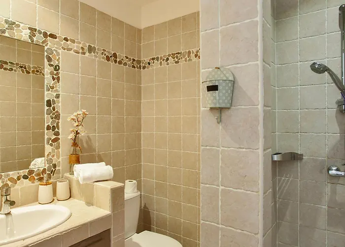 Jasmin 3 Avec Grande Terrasse 6 à 8 Personnes