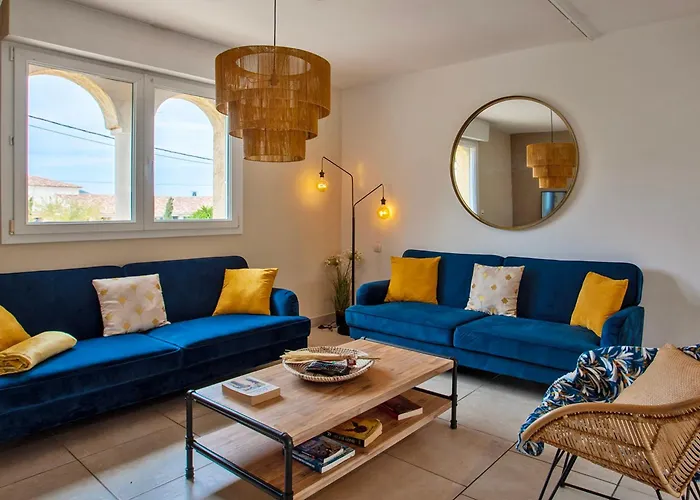 Appartement Jasmin 3 Avec Grande Terrasse 6 à 8 Personnes Calvi (Corsica)