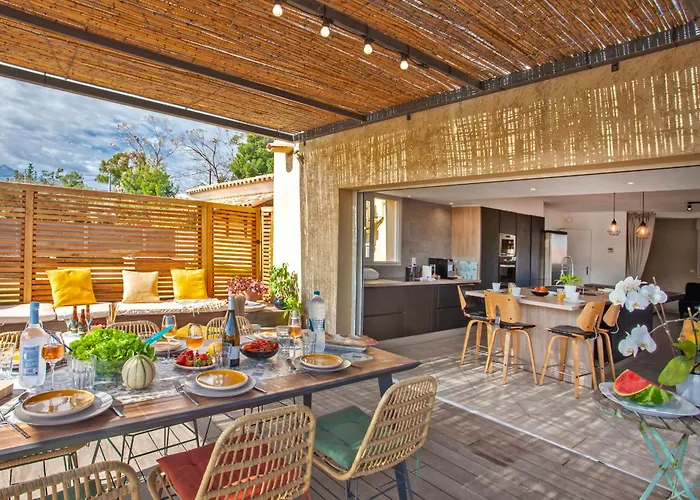 Jasmin 3 Avec Grande Terrasse 6 à 8 Personnes